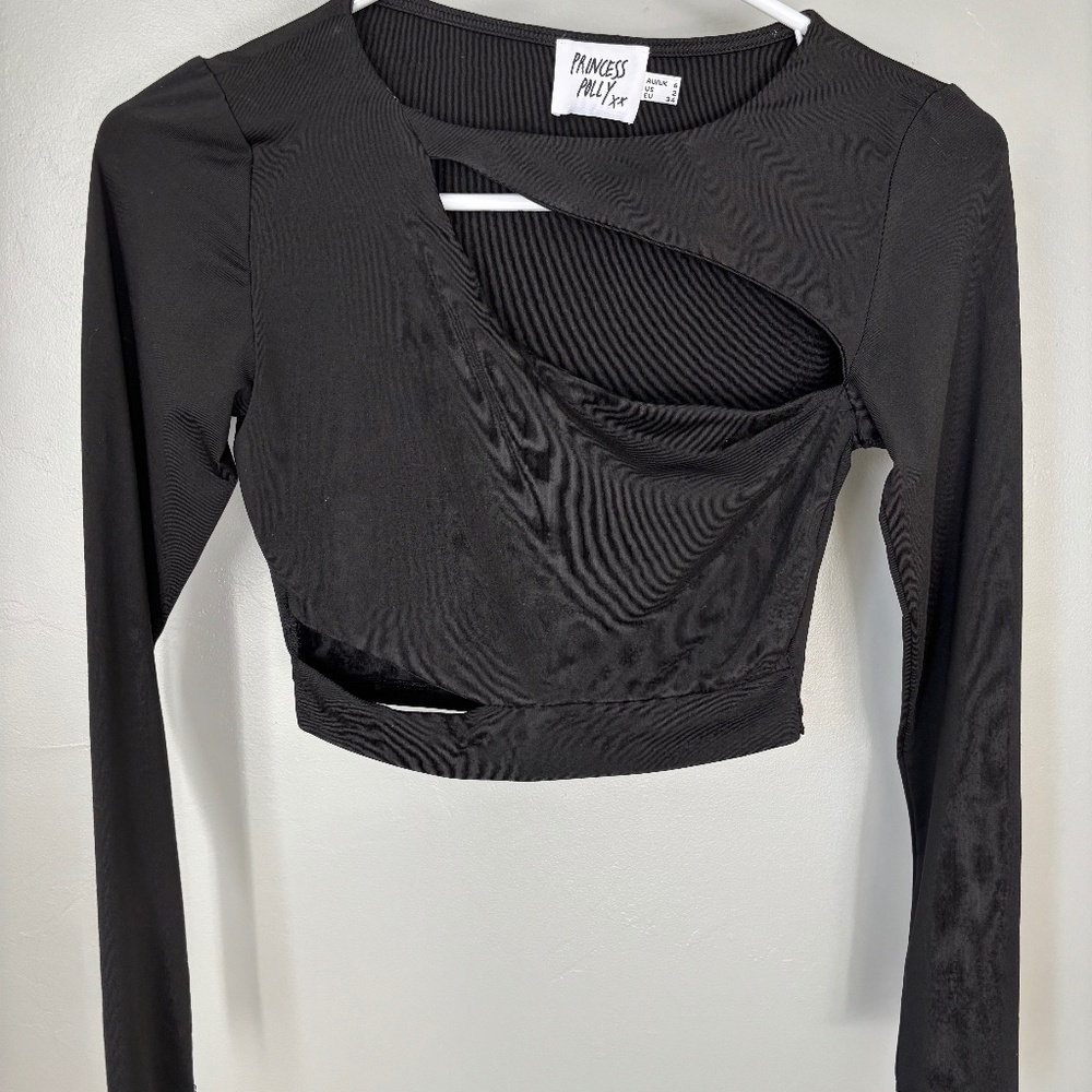 Princess Polly Women's Long Sleeve Crop Top Cut Out Black 2